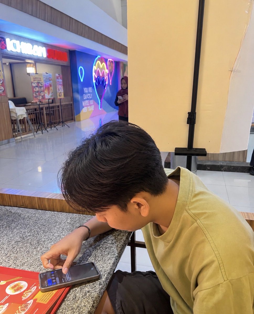 masihmunnn's tweet photo. semoga september kita dipenuhi kabar baik dan rezeki yg melimpah, amin https://t.co/k3Grej5iI5