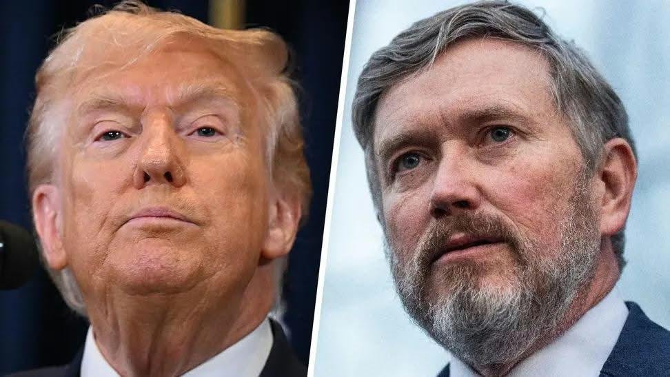 TravelDestiny10's tweet photo. Do you support Thomas Massie publishing the names of those involved in the Epstein files, even if that might mean the imprisonment of the President of the USA (Trump)? https://t.co/eoQ9e2C6wD