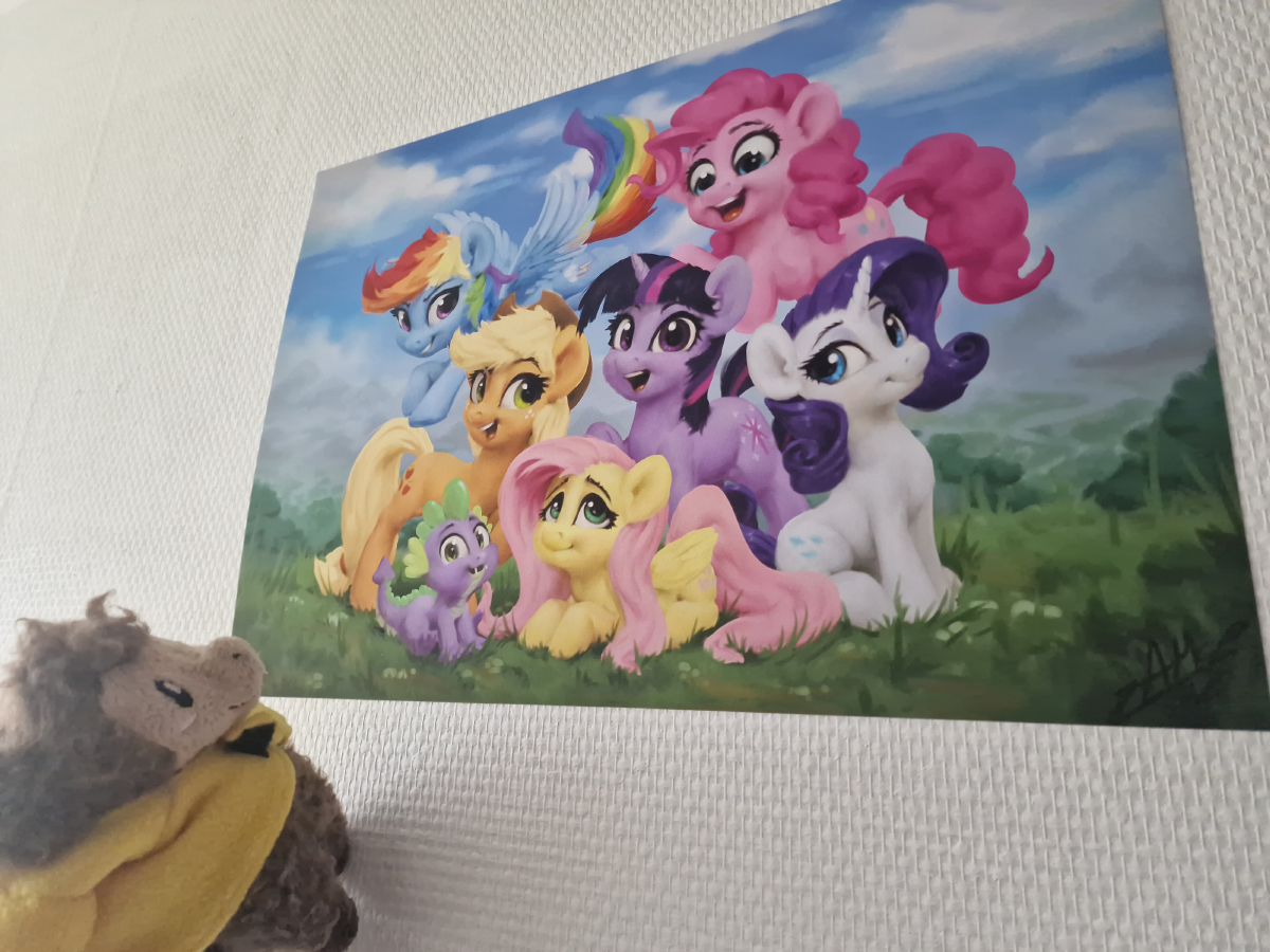 AssasinMonkey's tweet photo. For those going to GalaCon, here's a simply form to reserve an A3 print of my new Mane 6 design.
Closing in a few hours so I can last minute print it all out

https://t.co/hhf8pmhsl8 https://t.co/i56qEyYFPa