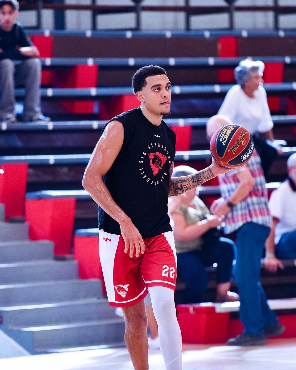 sigstrasbourg's tweet photo. Échauffement en cours ⏳ Début du match 🆚 Trèves dans 30 minutes !

📸 : Philippe Gigon 

#gosig #strasbourg https://t.co/xbLWXqNq5m
