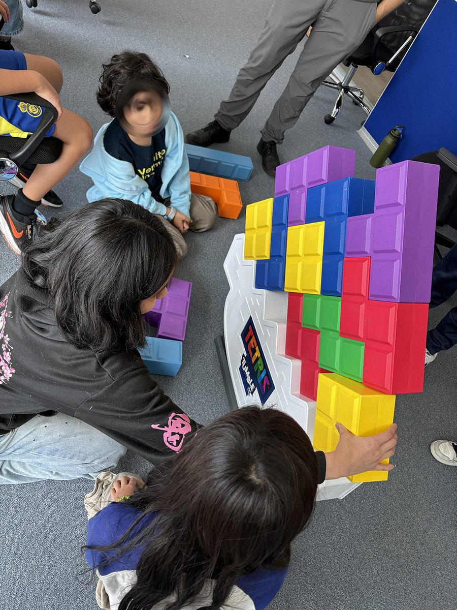 inetum_es's tweet photo. [#México] 2ª edición de Veranito Inetum, una iniciativa creada para apoyar a nuestras familias durante las vacaciones de verano de sus hijos e hijas.

A lo largo de cuatro viernes las oficinas se transformaron en espacios de aprendizaje, convivencia y diversión.

#WeAreInetum https://t.co/xOgUPZ6VKF