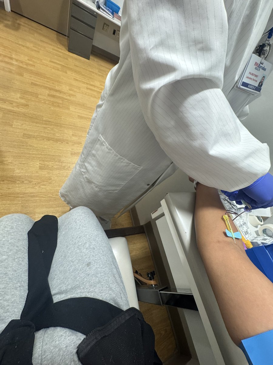 iprincesz_'s tweet photo. #fuckcancer https://t.co/kyDLQqqvLH