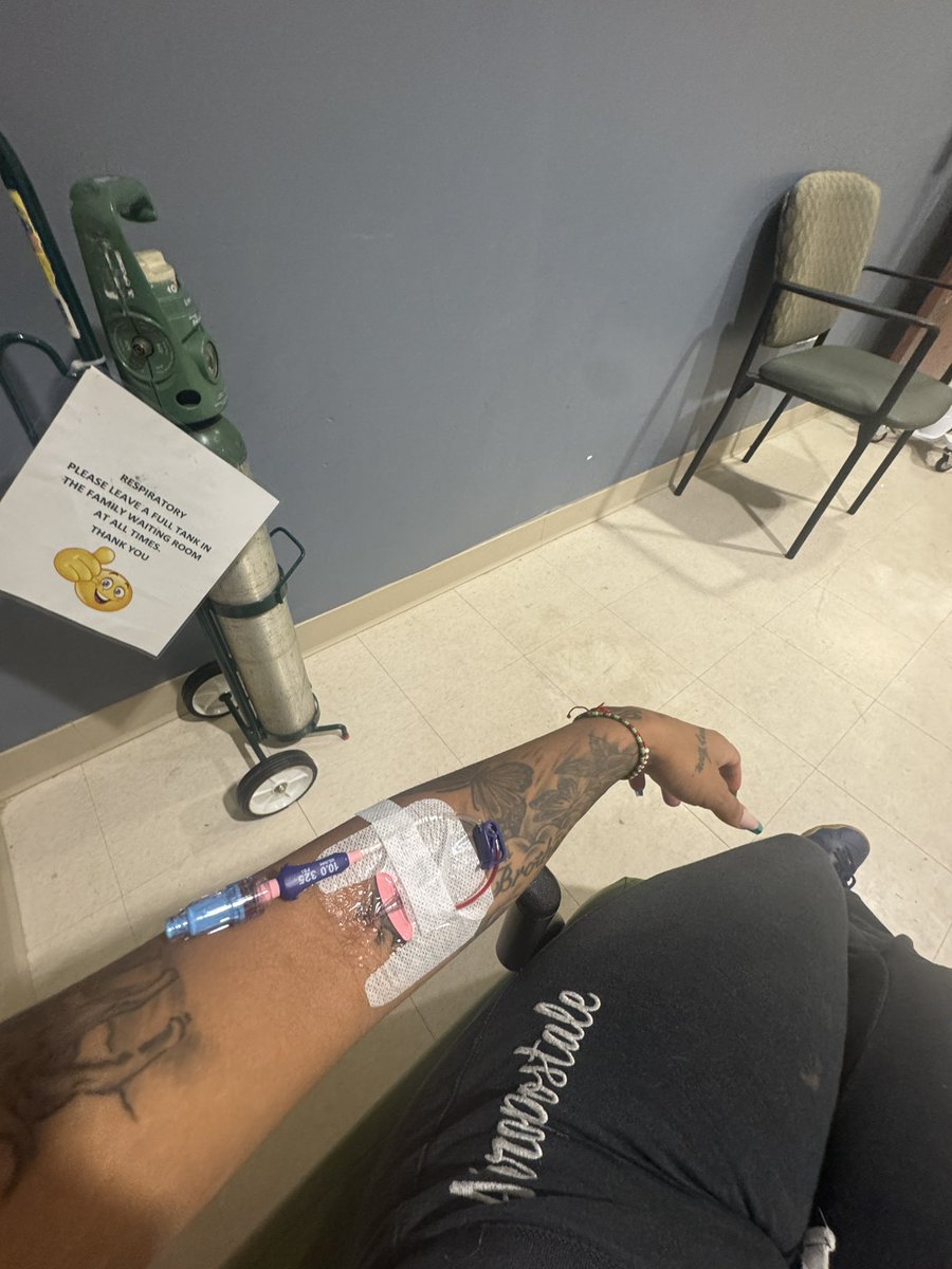 iprincesz_'s tweet photo. #fuckcancer https://t.co/kyDLQqqvLH