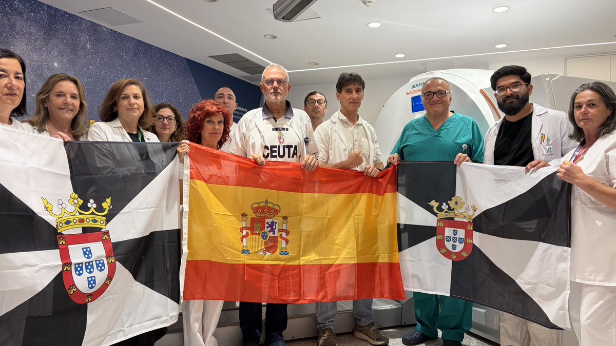 mednuclear_HUSC's tweet photo. Profesionales del Servicio de Medicina Nuclear  del Hospital Clínico San Cecilio de Granada manifiestan su apoyo a Ceuta y reclaman una solución inmediata y a futuro.
#CeutaNoEstáSola
#CeutaEsEspaña
#TodosSomosCeuta
#CeutaNoSeVende
#CeutaSeDefiende https://t.co/702yN9zfoK