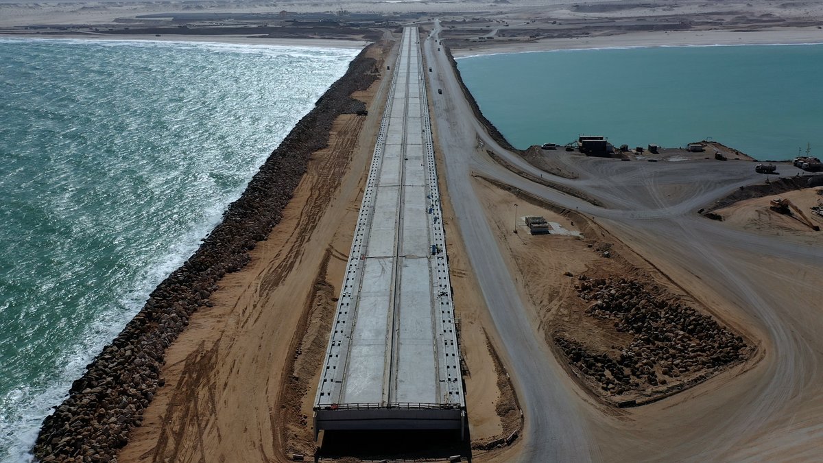 supply_africa's tweet photo. Maroc : Une zone logistique de 134 MDH se précise à El Argoub.
#AMDL #PortDakhlaAtlantique #transport #logistics #supplychain
https://t.co/F4FeuM4XkC https://t.co/TLn8OULzxa