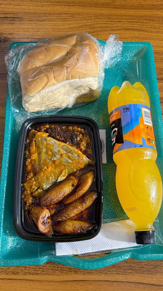 umarriyyy's tweet photo. Every time, “love, love, love”!! 💔
Are you people not craving ewa agoyin? 🥺😂 https://t.co/7byulWC4v2