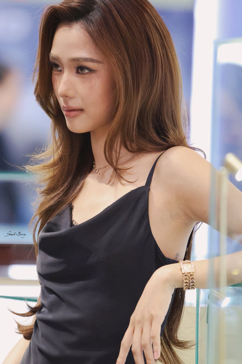 Ntfl_anah's tweet photo. 나 진짜김필름땜에 너무힘들다

FILM LOVE GUESS  
#GuesswatchesTimeAndTreasures 
#filmracha https://t.co/tsAvKcQxu4