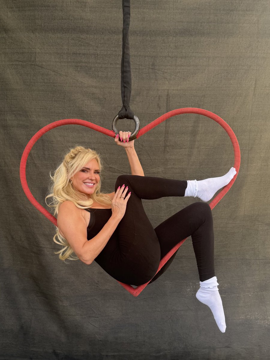 Bridget's tweet photo. There’s something in the air…
Oh wait…
It’s me!!!
Training again with the amazing aerialist Tania! https://t.co/3cgqgvI84E