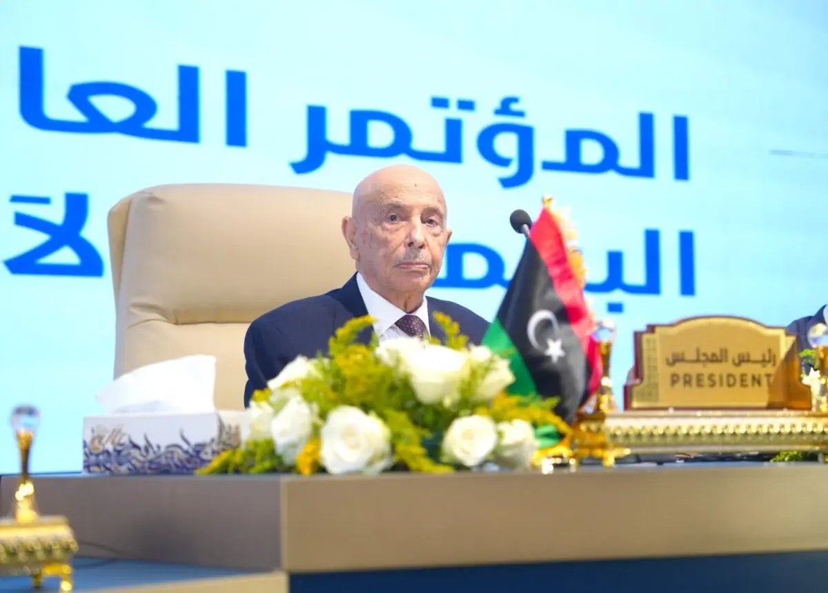 libya_trending's tweet photo. في إطار تعزيز التعاون البرلماني رئيس مجلس النواب عقيلة 
صالح يتلقى رسالة من نظيره المصري تتضمن ترشيح النائب 
شريف الجبلي لعضوية المجلس التنفيذي للمجلس البرلماني 
الآسيوي الأفريقي مع الإشادة بالروابط التاريخية والتنسيق 
المستمر ب��ن البرلمانين الليبي والمصري. 🇱🇾🇪🇬
#ليبيا #مصر https://t.co/dSnJswP2uV