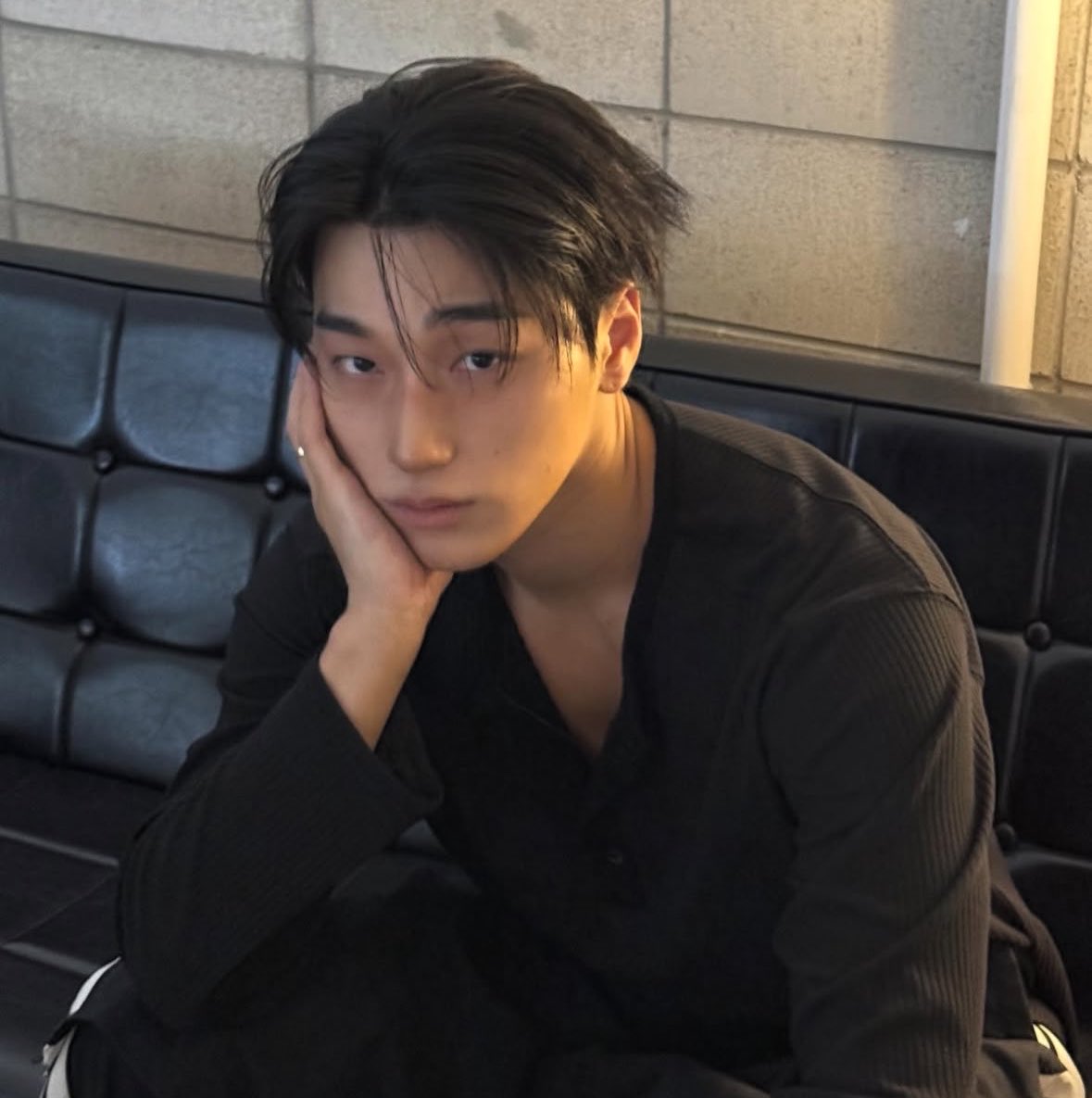 locketnmoon's tweet photo. ชเว ซาน วง Ateez 
ซาน แปลว่า ภูเขา
เกิดปี 1999
ลูกชายคนเล็ก มีพี่สาว1คน
มีแมวชื่อ บยอล แปลว่า ดวงดาว
ชอบกินมิ้นต์ช็อก
สะสมการ์ดโปเกม่อน 
ชอบสีม่วง 
ผิวแทน ยิ้มหวาน มีลักยิ้ม
ig : choi3an https://t.co/eeprk3dVB7