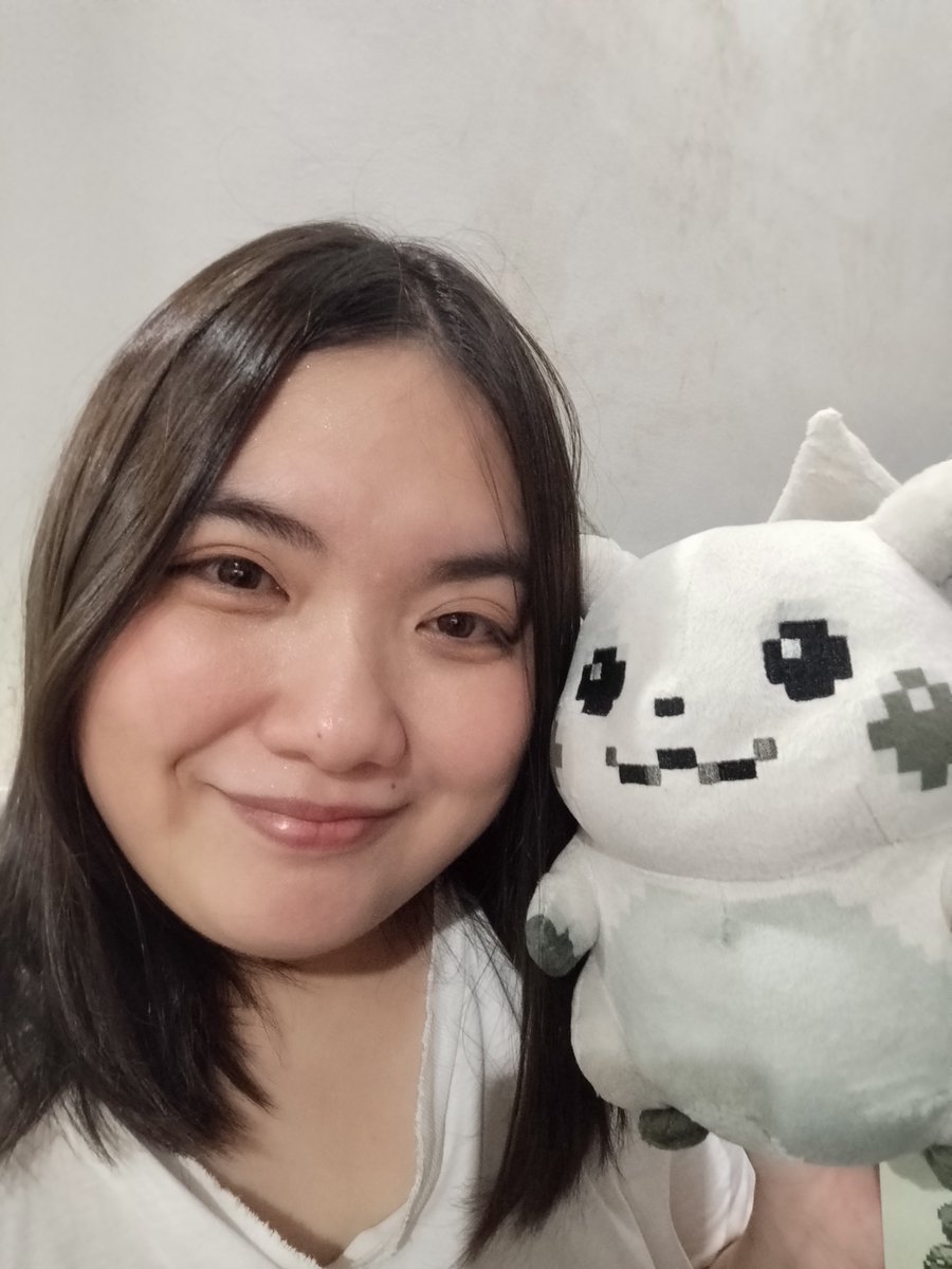 chickendrah's tweet photo. @AwesomeAdamTV need it for my pikachu collection 👉🏻👈🏻 https://t.co/LNRpv37q1p