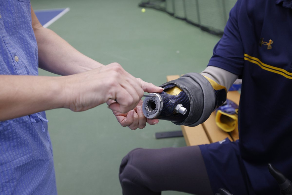 ndmagazine's tweet photo. Ron Rosas ’93 thought he might never play tennis again.

After septic shock led to the loss of both legs and arms, the former ND standout spent years rebuilding. Now he’s back on the court with his sights set on the U.S. Open Wheelchair Championships: https://t.co/oRjXneU30B https://t.co/qEQrd0vLtj