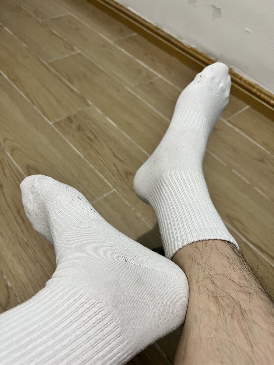 Lucifer46220988's tweet photo. 为什么感觉这个号没有什么流量 #男大
#白袜 #猴 #叔 https://t.co/kozFrzpRCX