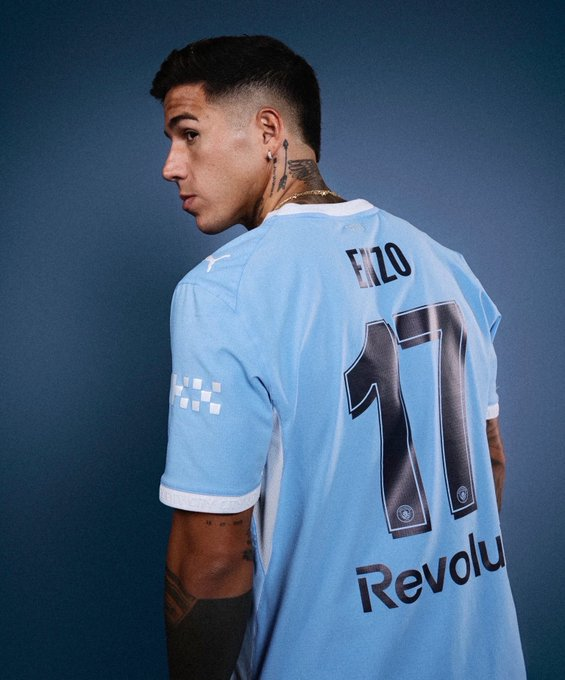 HarryWhiteMor's tweet photo. Enzo Fernandez: 

“I always dreamed to be in a club as big as Manchester City”

“This is a dream move for me. I’m really happy”

Isn't Chelsea a big club? https://t.co/F33OSM9GoD