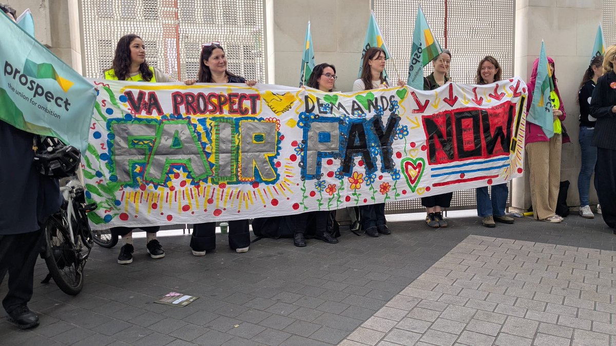 CPBML's tweet photo. @pcs_union and @ProspectUnion members working for the Victoria and Albert Museum attended a rally in South Kensington today, demonstrating for increased pay. https://t.co/IRCLod3Ewh
