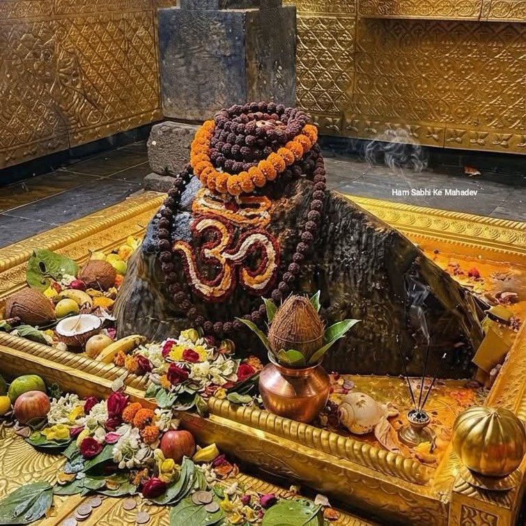 nalinihyd's tweet photo. वक्त सबका आता है,

बस किसी का जल्दी और किसी का देर से...

🚩ॐ नमः शिवाय🚩 https://t.co/tsPxkH0zv1