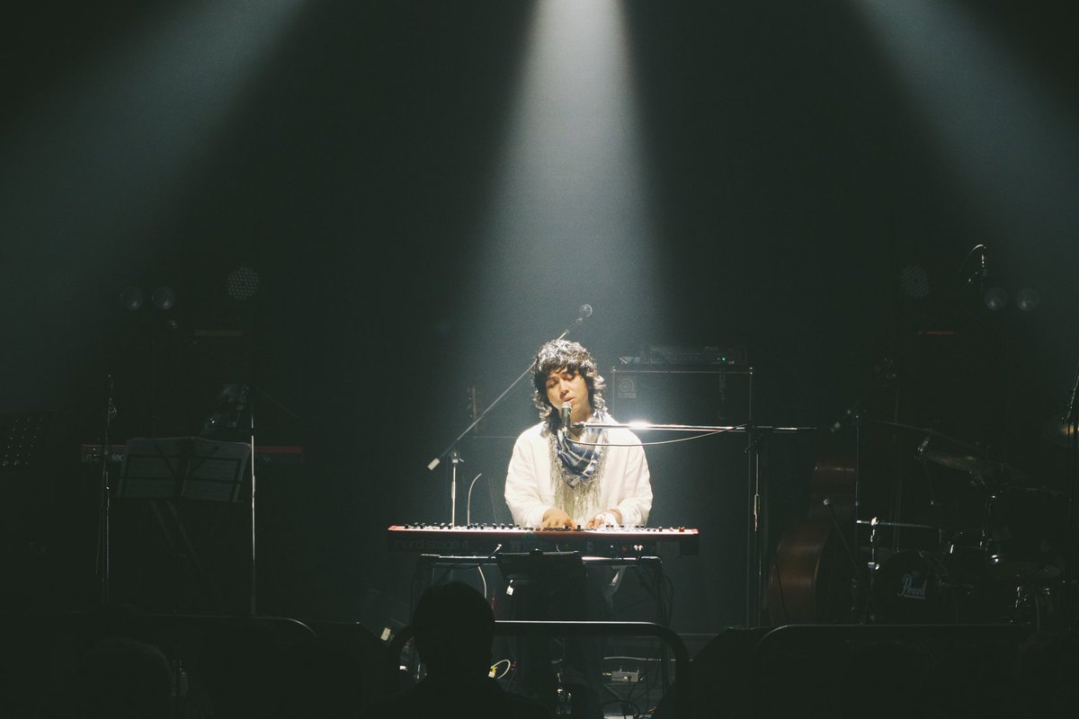 Takumadrops's tweet photo. Takumadrops BAND TOUR 2026 FLOWER ROAD
初日、札幌近松公演ありがとう！！！

これまで出逢ってくれた全ての人に支えられて今があること、改めて心から感じて胸がいっぱいでした

感謝しています、またすぐに会おうね

札幌も必ずまた来るからね

📸 @tankobu_hyt 

#フラワーロードバンドツアー2026 https://t.co/AQsmAxz8I4