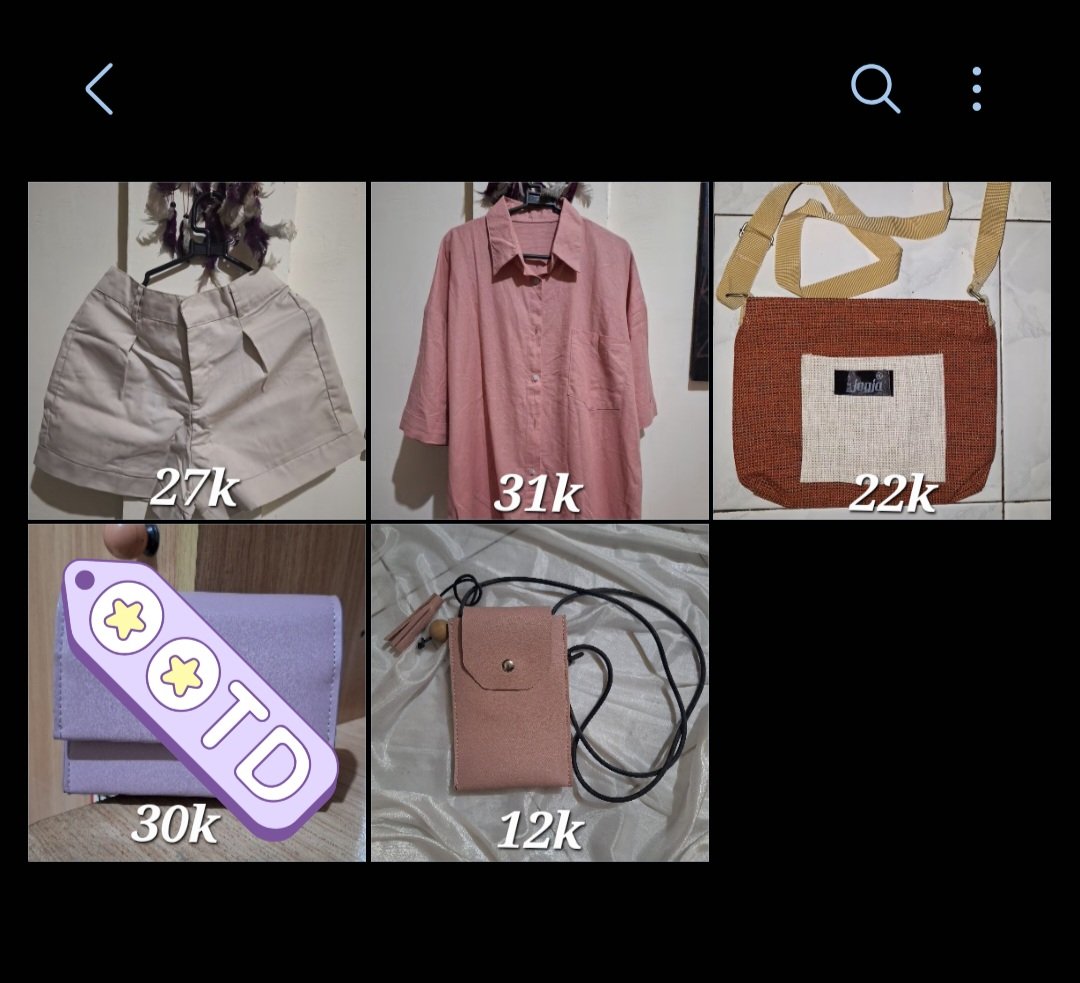 sheisnattz's tweet photo. @undipmfs3 ada nih kakk kalo minat, untuk baju kaos 10k/each https://t.co/RHZscLJjUV
