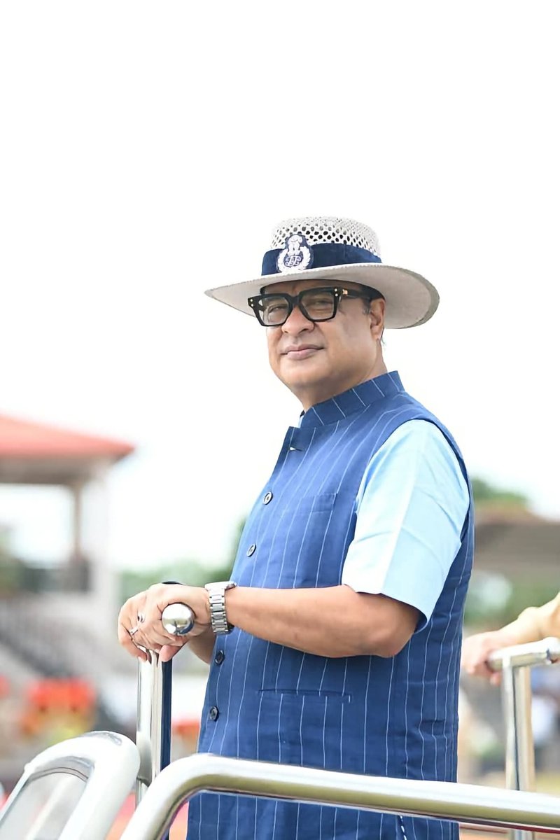assampolice's tweet photo. A new chapter of service begins today.

Hon’ble Chief Minister Dr. @himantabiswa Sir Took the Salute at the Passing Out Parade of 32 DySPs and 371 Constables (Communication) at Lachit Barphukan Police Academy, Dergaon.

They now move from training to duty, carrying the responsibility of serving Assam with professionalism, courage and integrity.

@HardiSpeaks @DGPAssamPolice @LBPA_Assam