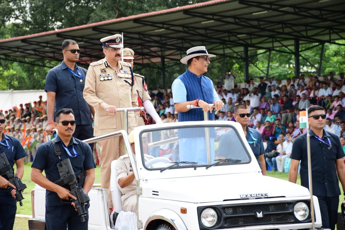 assampolice's tweet photo. A new chapter of service begins today.

Hon’ble Chief Minister Dr. @himantabiswa Sir Took the Salute at the Passing Out Parade of 32 DySPs and 371 Constables (Communication) at Lachit Barphukan Police Academy, Dergaon.

They now move from training to duty, carrying the responsibility of serving Assam with professionalism, courage and integrity.

@HardiSpeaks @DGPAssamPolice @LBPA_Assam