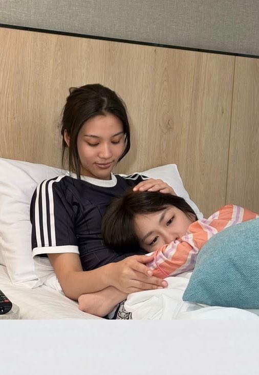 1tamjai's tweet photo. แล้วพี่มี่ชอบอุ๋งบอนนี่แบบนี้อะ มันจะไอนั่น 🫠 https://t.co/v6B4b9SDPC