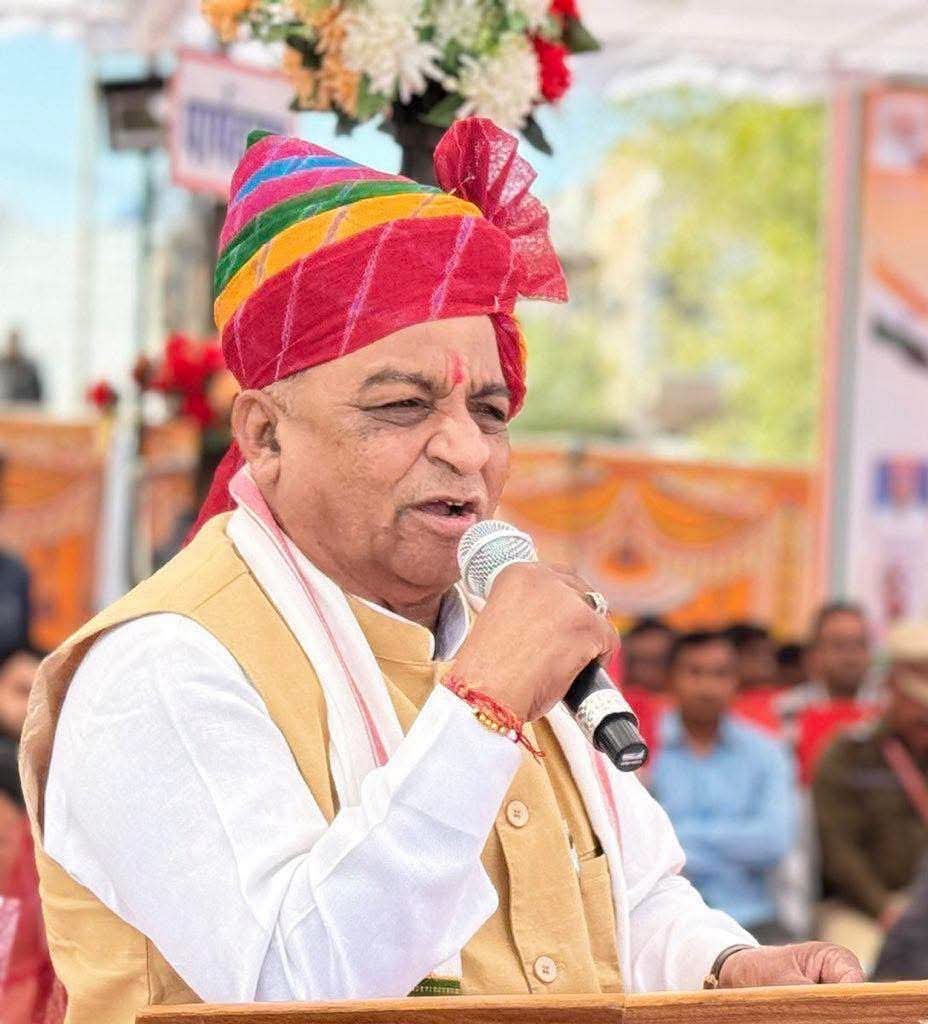 GargShrimali's tweet photo. पूर्व मंत्री बिलाड़ा विधानसभा क्षेत्र से विधायक श्री अर्जुनलाल गर्ग जी को जन्मदिवस की हार्दिक बधाई एवं शुभकामनाएं।

भगवान श्री राम से आपके उत्तम स्वास्थ्य, सुदीर्घ एवं यशस्वी जीवन की मंगलकामना करता हूं।

@IamArjunlalgarg https://t.co/cr2KS2Xcv4