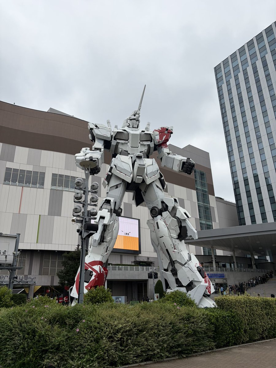 _tsuzu_min's tweet photo. 弾丸東京たのしかった https://t.co/ef70nznZxt