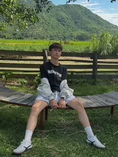 TamelaWebemto's tweet photo. I don’t know what kind of evil possesses me that I would implode my life just to build it up again with you inside it https://t.co/GyN2LnSxOs