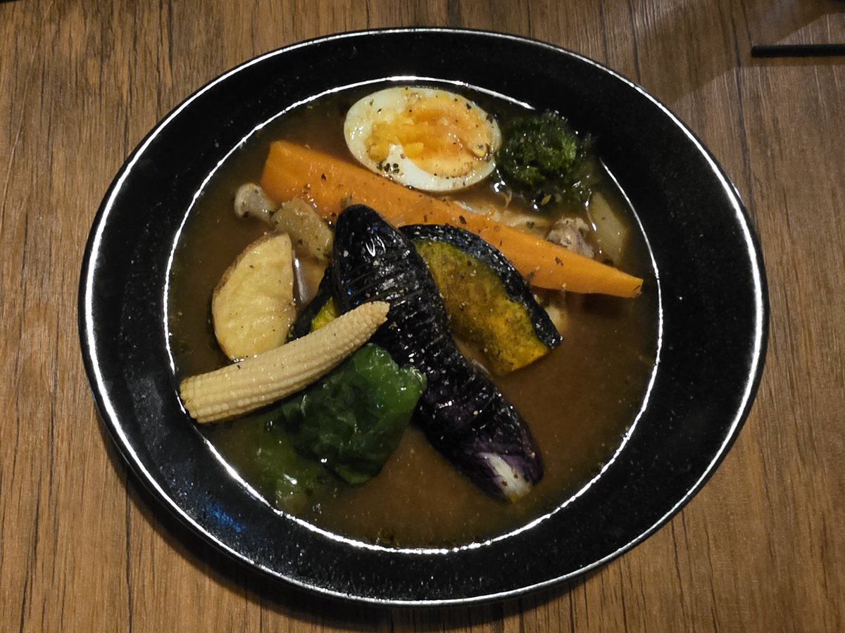shunittmistake's tweet photo. 今日はポークチャップと
スープカレーを食べました🐖🍛
とても美味しかったです😋
#北海道ツーリング https://t.co/mHa0eIhsDu