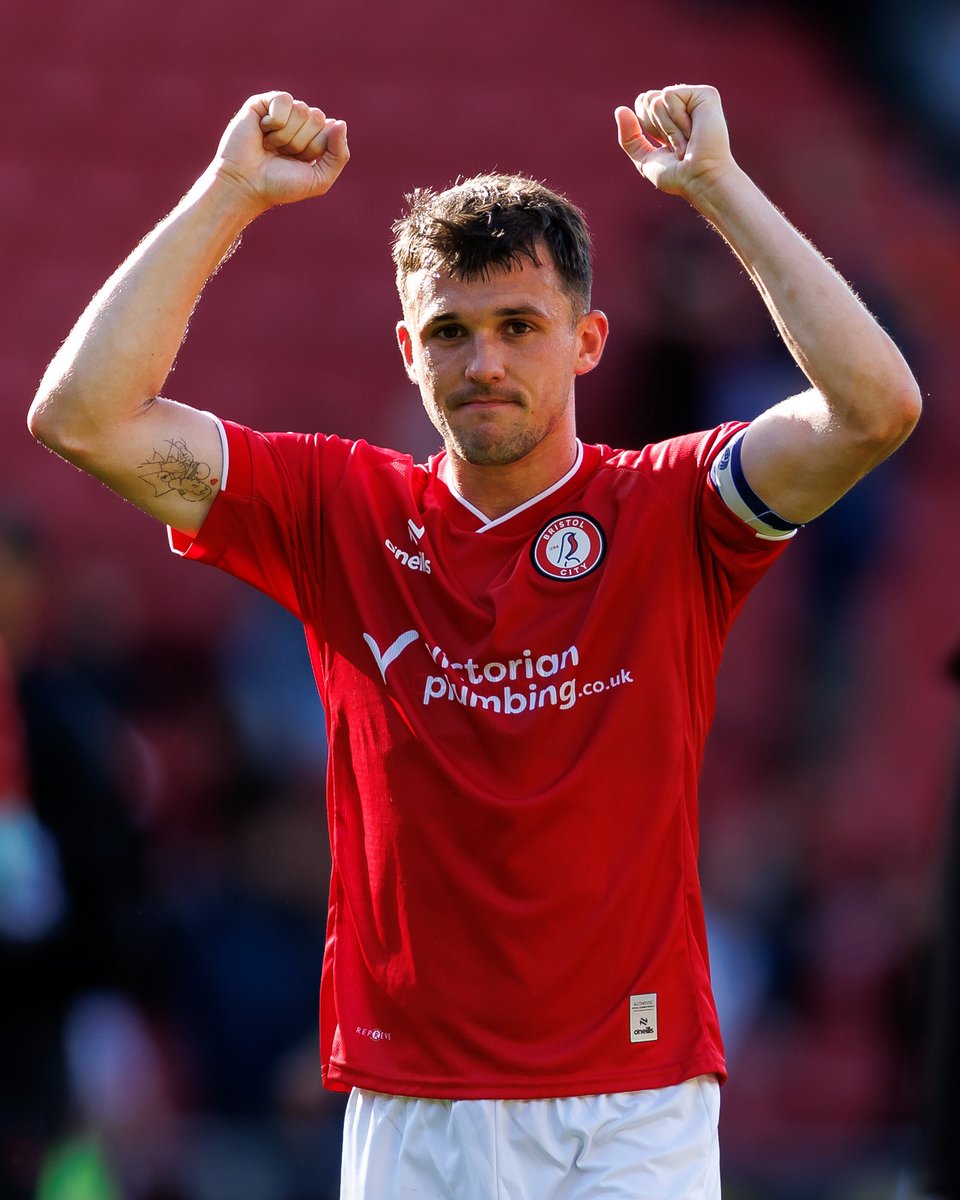 BristolCity's tweet photo. The club and Jason Knight would like to update supporters following the end of the transfer window.

During the summer we together considered a variety of options which would be in the best interests of Jason and the club.

Terms on a contract extension could not be agreed and, now the season is underway, we want to put our energy into delivering positive results and are committed to moving forward together with Jason as First Team captain.

City Sporting Director James Ellis said: “Jason is a top quality player and we all share a desire to play at the highest level. Our hope remains that Jason achieves that ambition with Bristol City.

“Throughout our discussions this summer he has been collaborative and the absolute professional we all know he is.

“Jason is an important part of the club’s plans and he has been fully engaged in the changes we have made as a member of the players’ Senior Leadership Group. Jason is our captain and is fully committed to what we are trying to achieve.”

Jason said: “What’s happening at the club is really exciting and the changes being made are taking us in the right direction. We have built a new squad and I’m enjoying being part of that process.

“It’s an honour to captain Bristol City and I am committed to giving everything I can to make us successful.”