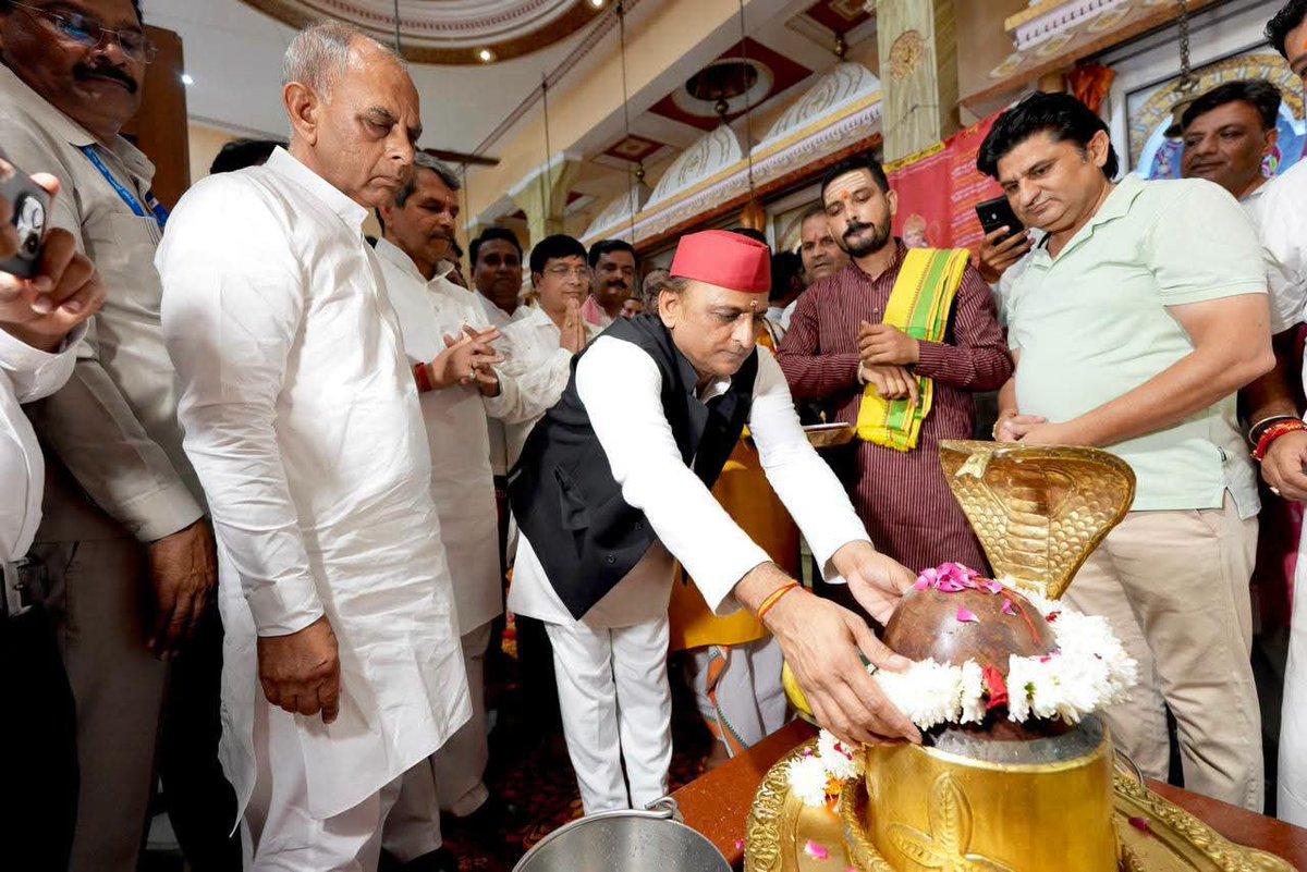 RahmatAliMonu1's tweet photo. माननीय राष्ट्रीय अध्यक्ष श्री अखिलेश यादव जी का सहारनपुर दौरा। https://t.co/1LgaWyZp5H