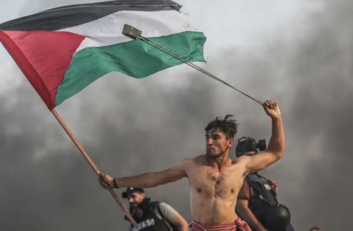 Sarcaztick's tweet photo. Indian Muslims will always stand with Palestine 🇵🇸 https://t.co/GBjhNfzQir