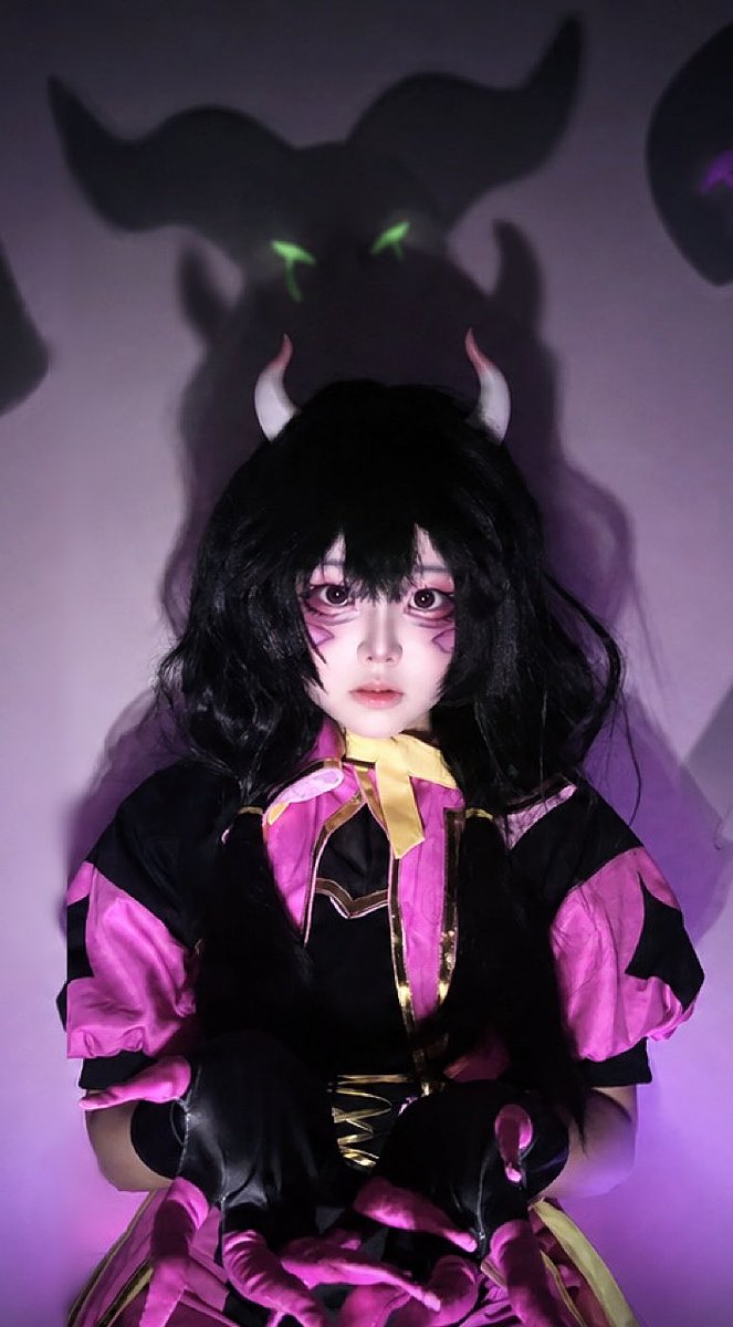 Ruri_0329Star's tweet photo. #cos #thefreakcircus #怪誕馬戲團 
 "PLEASE HELP ME, I DON'T WANT TO DIE." https://t.co/CHR7Pqn95n