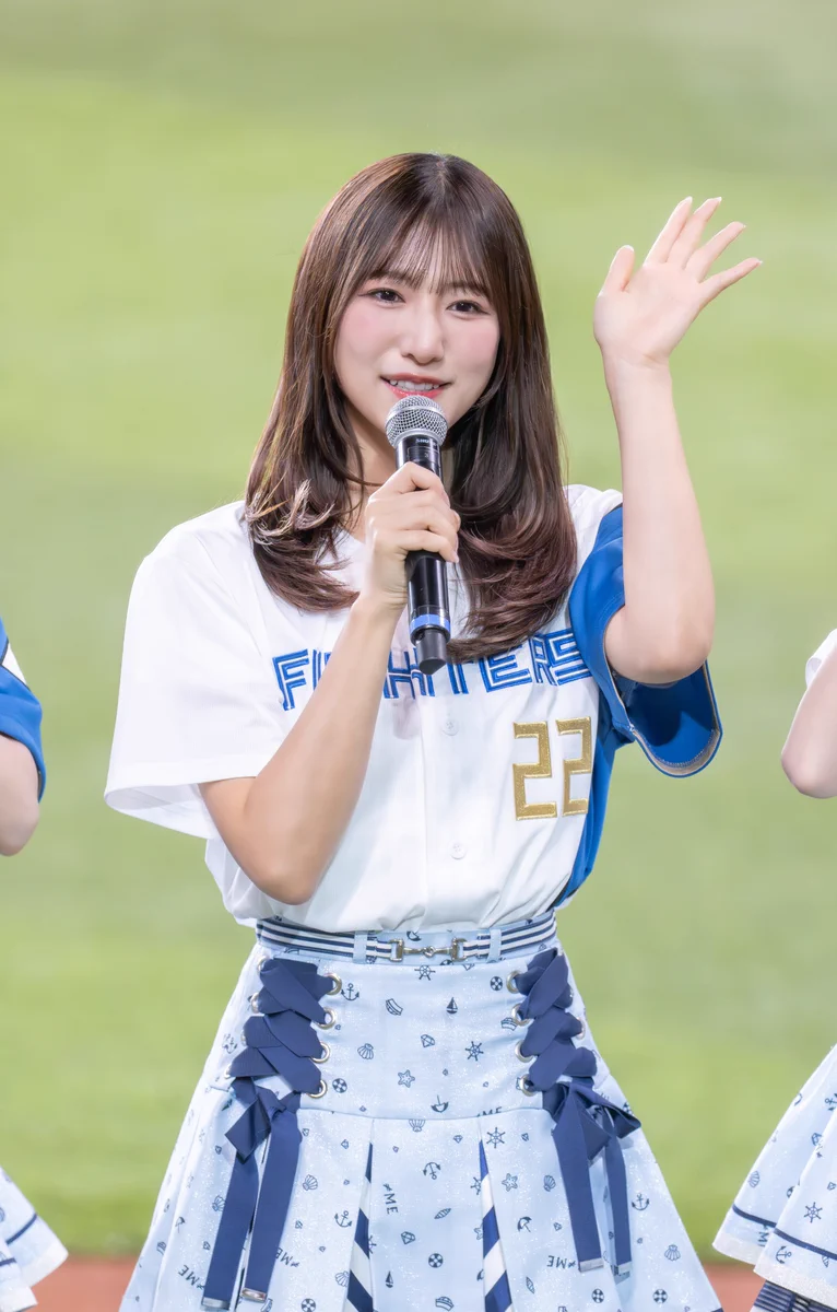 やす na platformě X: „2026-08-30 ≠ME 冨田菜々風さん始球式