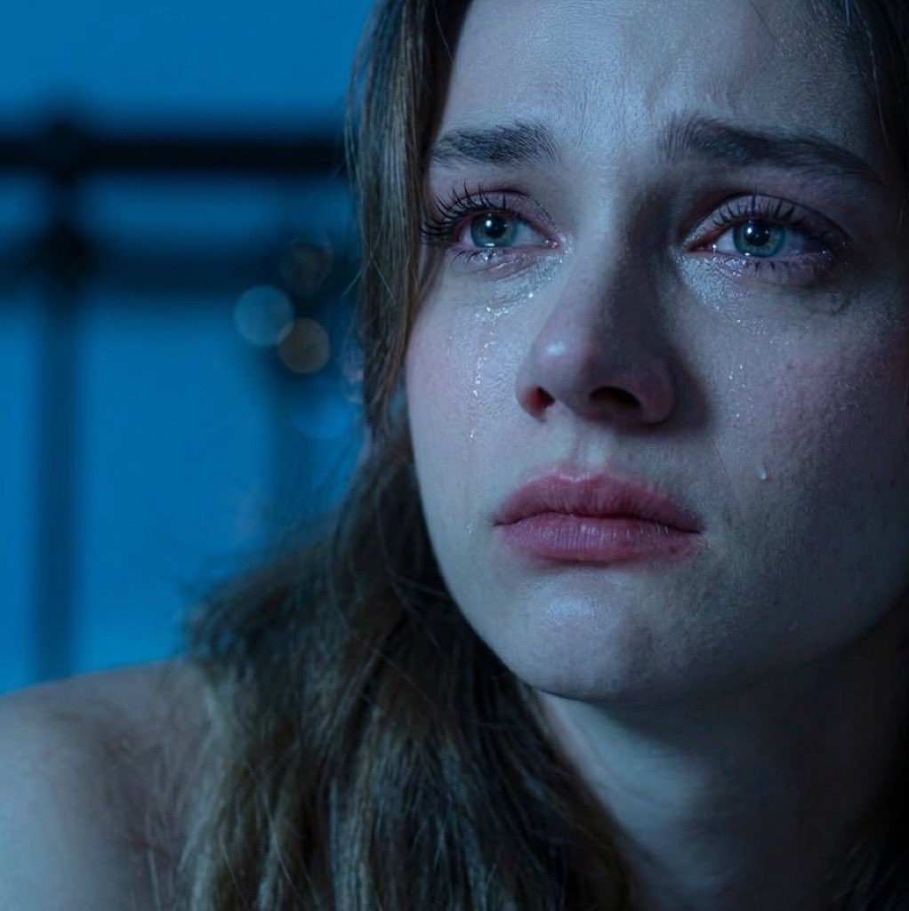 foreveral_'s tweet photo. Miroş bizileri performansıyla yine ekrana kitlicek #MirayDaner https://t.co/TzTqnOQUZv