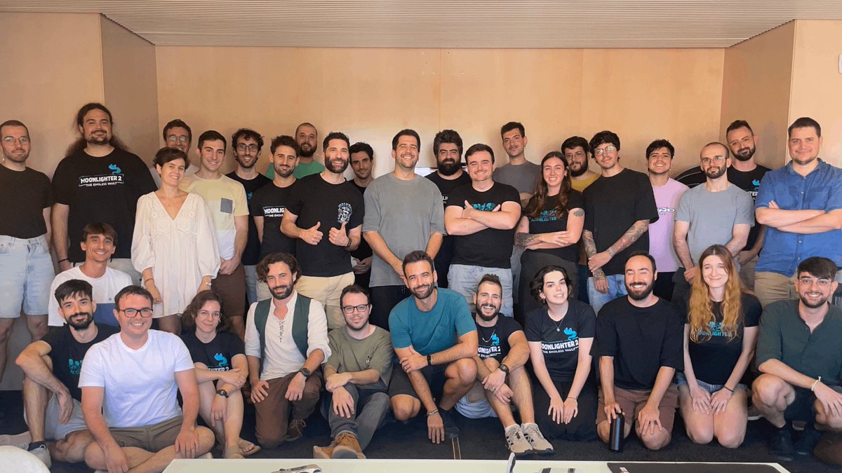 Mallendary's tweet photo. Por fin, Moonlighter 2 completo y en todas las plataformas 🥹

No sé si rezarle a Arceus o a Miyamoto, pero de verdad quiero que salga bien. Es el juego por el que entré en @DigitalSunGames y por el que nos hemos dejado el alma durante años.

¡Dadle amor! 💚 https://t.co/9Pg8r7QX5a