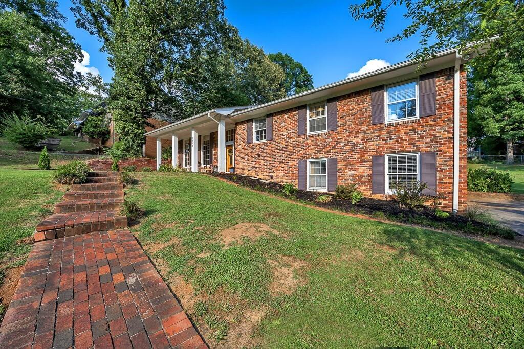 ForSaleByBonnie's tweet photo. Could this be the home you've been searching for? Let me know if you're interested!
#BennettToSellIt #BuyWithBonnie #RealEstate #ForSale #BenderRealty #BeHomeWithBender

Bender Realty 423.472.2173 https://t.co/mjw2SyVYfi