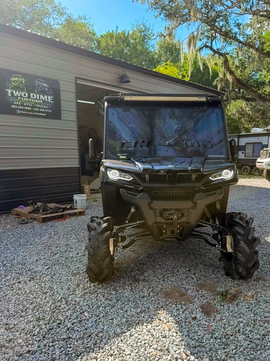 superatvtweet's tweet photo. #TwoDimeCustoms got their customers @CFMOTO_USA #UFORCE1000 hooked up with #SuperATV Forward Offset A-arms and a 4-inch GDP portal gear lift to get it sitting proper! 💪⚙️ https://t.co/nTkRHC4PSN