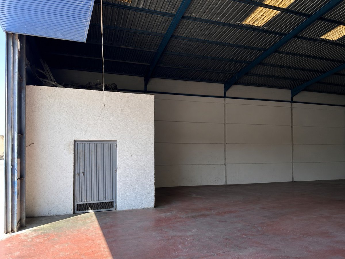 ExpInmobiliario's tweet photo. SE VENDE NAVE INDUSTRIAL SITUADA EN LA JUAIDA, TIENE UNA SUPERFICIE DE 486 M2. DISPONE DE OFICINAS Y BAÑO COMPLETO. https://t.co/FmyfrZccfu.

¿Quieres verlo? ¡Llámanos ya y pide tu cita!

☎ (+34) 685 88 20 30
📧 info@expertoinmobiliario.com
Más Info: https://t.co/ll3J0dsPAj https://t.co/5Cq2n6zNgu
