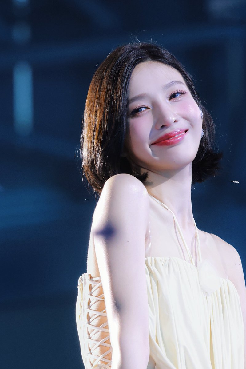 Taek0321's tweet photo. HAPPY JOY DAY💚
#HAPPYJOYDAY
#HelloToJOYs30s https://t.co/rCTQzndRmp