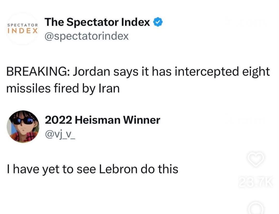 PhilipCharlesIV's tweet photo. LeBron James could NEVER.

Credit: @stevekuchar

#AirJordan #MJ #KingJames #LBJ  #NBA https://t.co/6dvhiGYggS