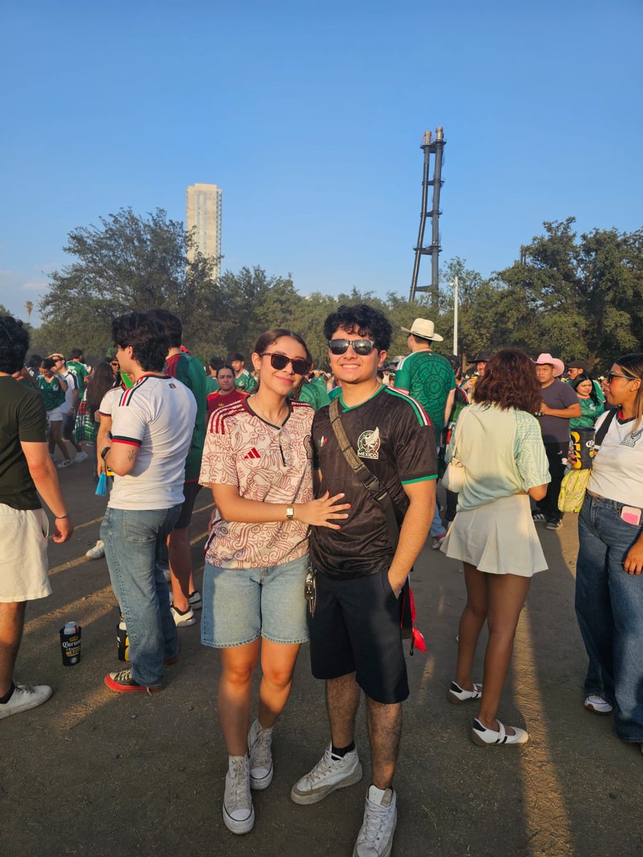 mo0n00630's tweet photo. te amo hoy, mañana y siempre 💕 https://t.co/ftRwlz4GQX