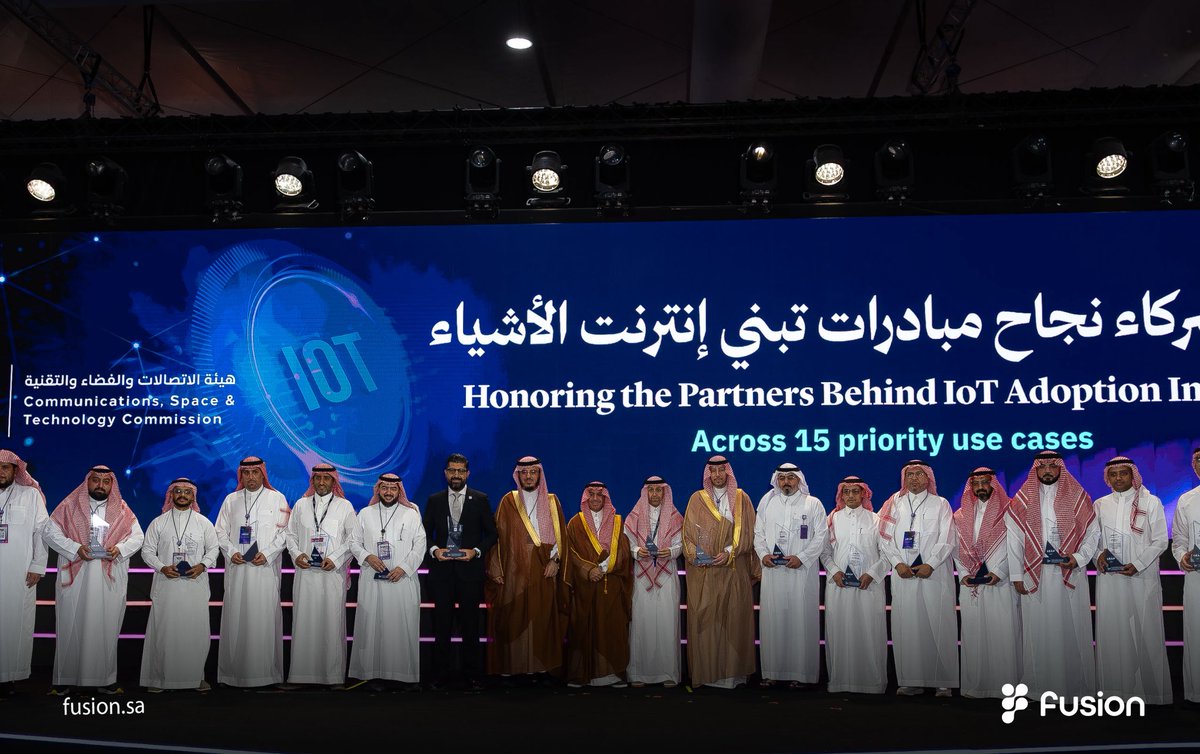 fusioncomsa's tweet photo. نفخر بتكريم Fusion من هيئة الاتصالات والفضاء والتقنية، تقديرًا لمساهمتنا ضمن مبادرات تبنّي إنترنت الأشياء، وتوظيف تقنيات الاتصالات والبيانات لدعم إحدى تجارب حجاج بيت الله الحرام.

محطة نعتز بها،تعكس أثر التقنية حين تُسخّر لخدمة الإنسان والمبادرات الوطنية.

#Fusion #LEAP2026 #CST https://t.co/BMYEVeunHQ