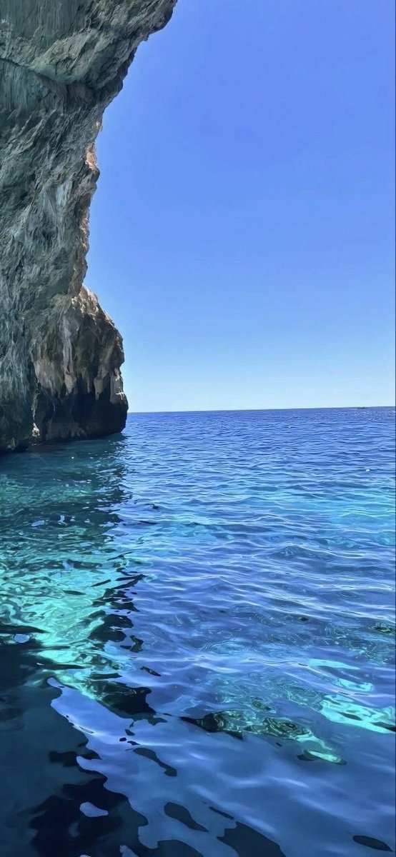 natureclassics5's tweet photo. Zakynthos Island, Greece 🇬🇷 https://t.co/S7bv2FlTcs