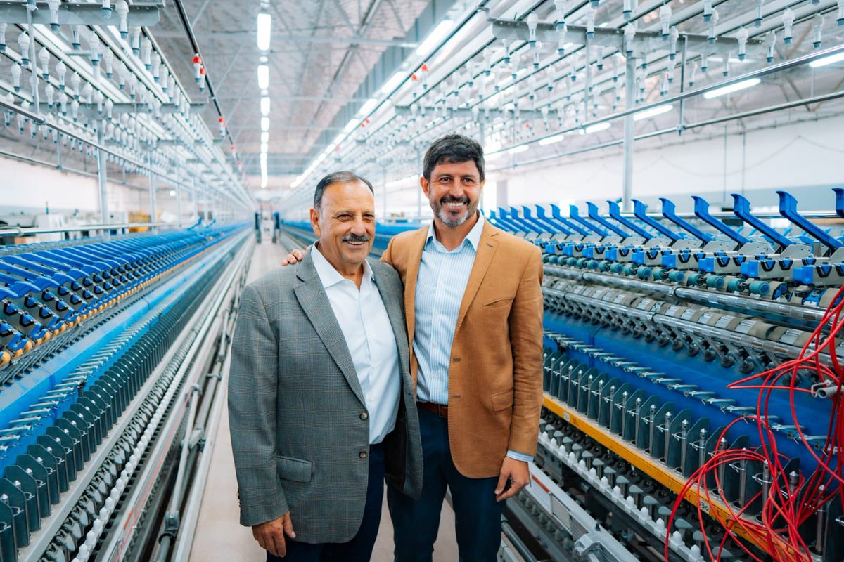 FedericoRBazan1's tweet photo. En este Día de la Industria, mientras el sector textil atraviesa un contexto nacional difícil, en La Rioja elegimos defender el trabajo riojano. Junto a @QuintelaRicardo recorrimos la ampliación de ENOD: cedimos dos naves para generar 150 nuevos empleos. https://t.co/LLlT2kps8k