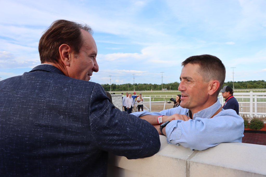 JeffLandry's tweet photo. One of the greatest industries in Louisiana is horse racing. 

The First Lady and I enjoyed being in St. Landry Parish at Copper Crowne where we discussed marrying the veterinarian program at LSU with this great facility— giving students an opportunity to work with large animals. https://t.co/WC4VfdNFby