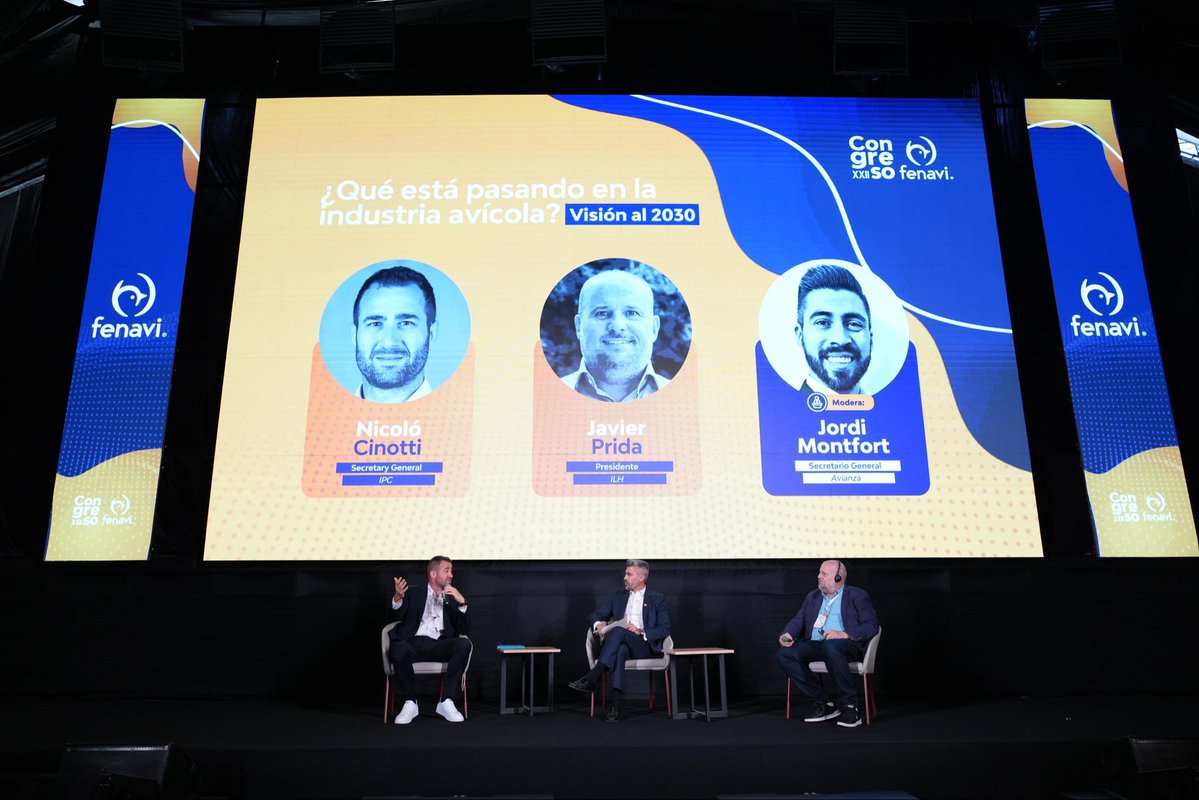 FenaviColombia's tweet photo. Dimos inicio al segundo día del XXII Congreso Fenavi 2026 con el panel “¿Qué está pasando en la industria avícola? Visión al 2030”, un espacio para analizar los cambios que están transformando el sector y las oportunidades que marcarán su futuro.

Con la participación de Nicoló Cinotti, Javier Prida y Jordi Montfort, conversamos sobre los retos, tendencias y decisiones que definirán la competitividad del sector avícola en los próximos años.

El futuro de la avicultura se construye desde hoy.
