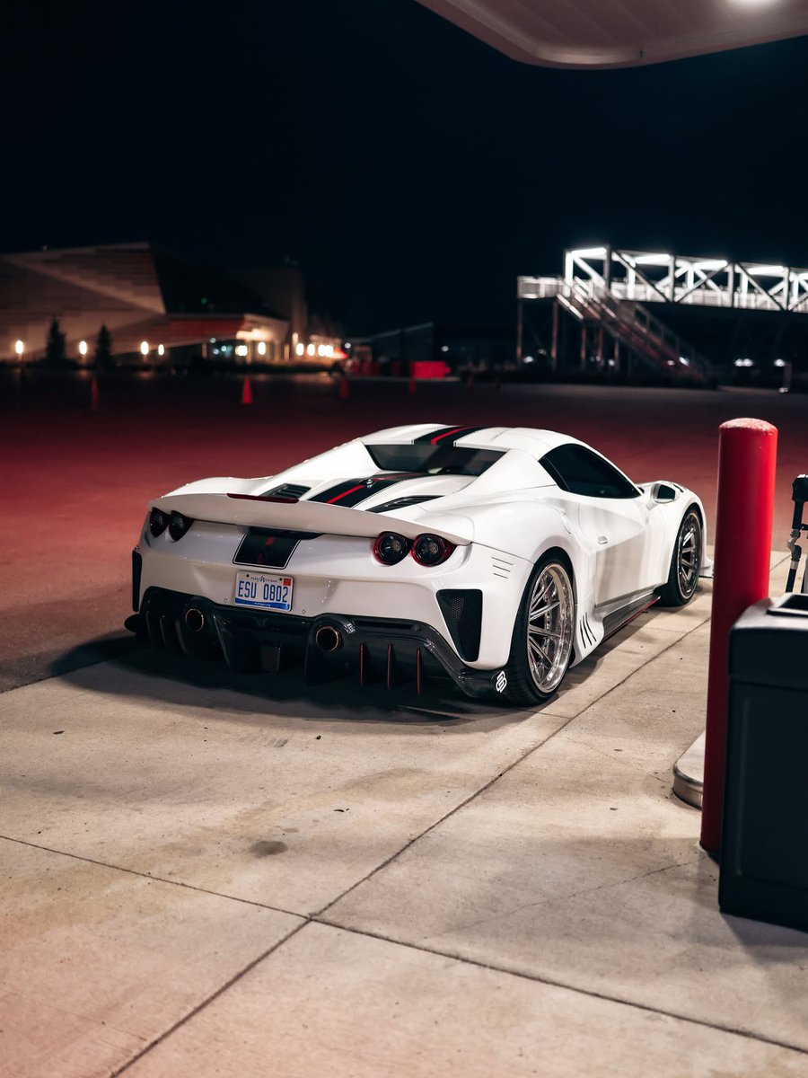 CarCultureCC's tweet photo. Ferrari F8 Spider by Creative Bespoke 🇺🇸 https://t.co/nUkXegp3Dd
