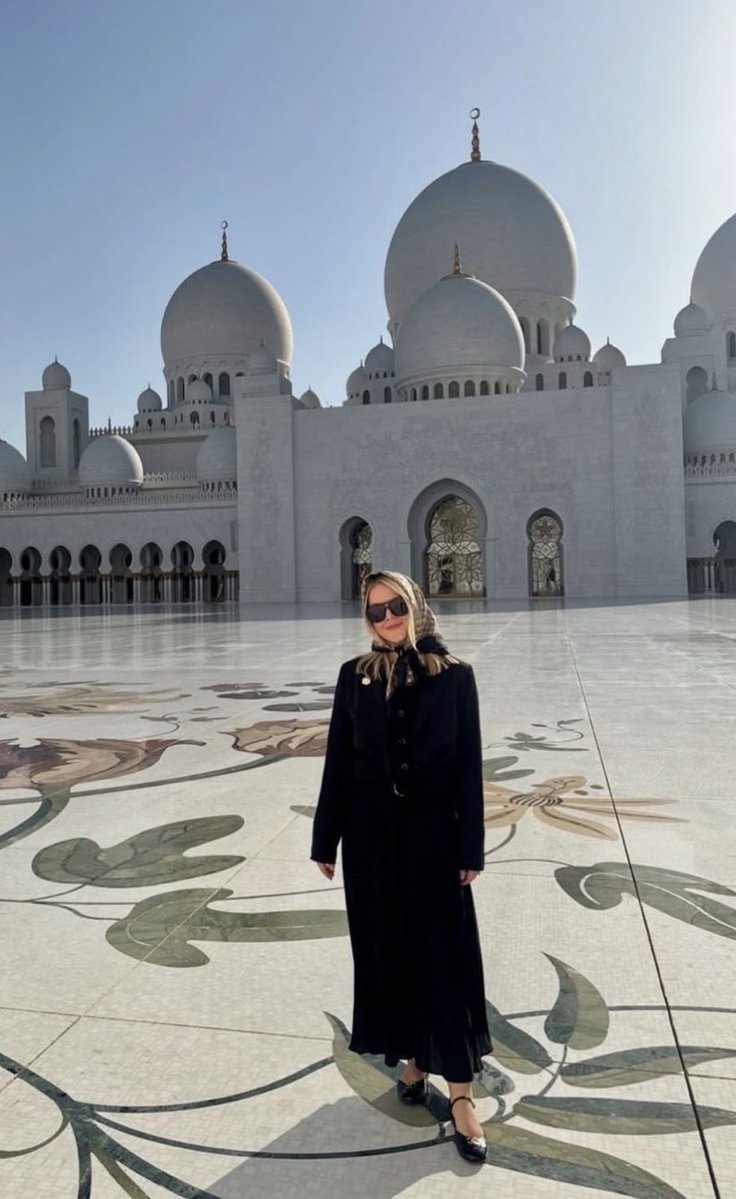 mehdirhasan's tweet photo. Aside from the hypocrisy of Shapiro accompanying Trump when he wears a kippah, here’s Ivanka Trump and Karoline Leavitt both wearing hijabs while visiting a mosque (in the UAE, of course, not American!)
Did Shapiro criticize them too or just Democrats? https://t.co/KlOM0ITcXG