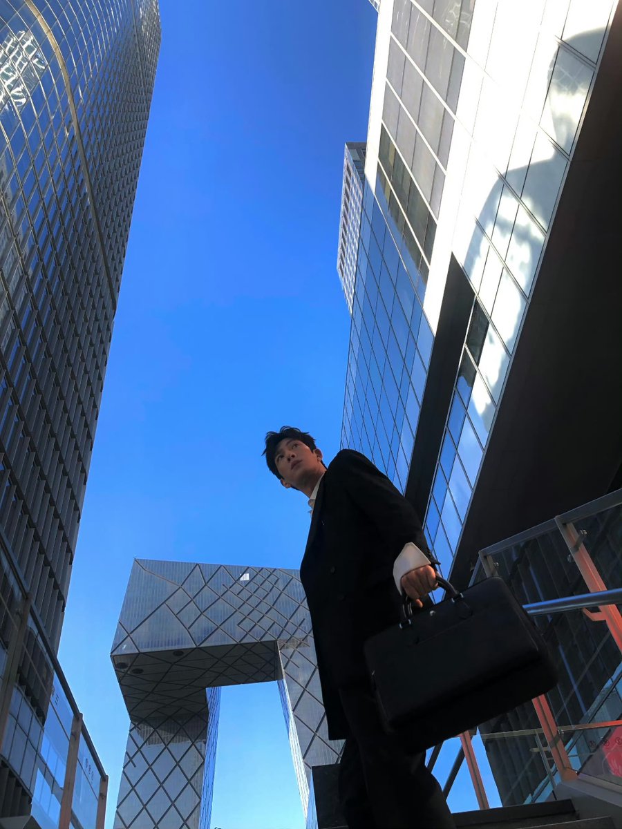 boranfiles's tweet photo. 260902 Jing Boran Studio Weibo Update
#JingBoran #井柏然 #TheEarlySpring https://t.co/fNLL4T8kGX